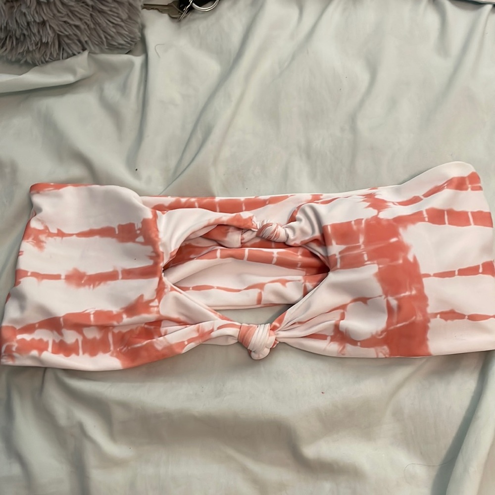 strapless bikini top